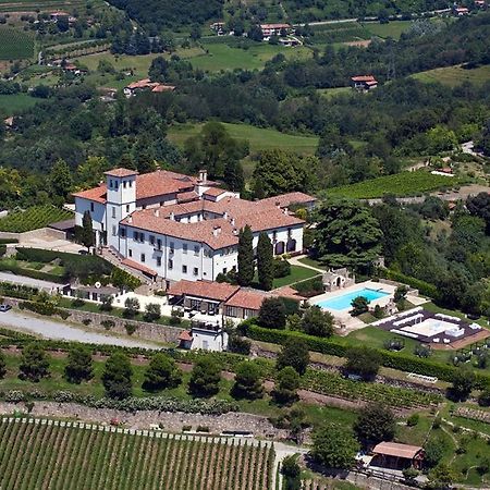 Hotel Castello degli Angeli Carobbio degli Angeli Esterno foto